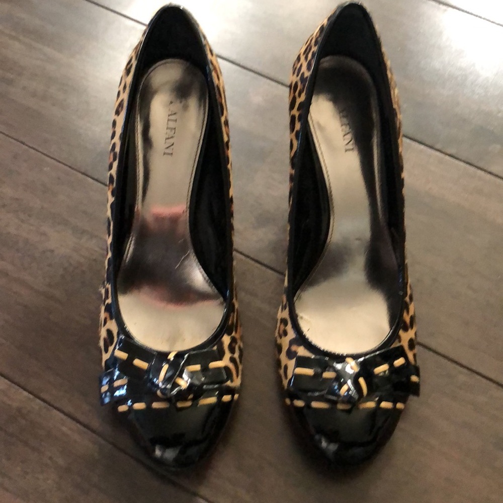 Alfani Leopard Print Heels/Pumps, Size 9.5 - Picture 2 of 8
